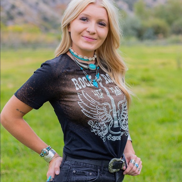 ROCK N ROLL Distressed Graphic Tee - Picture 5 of 8